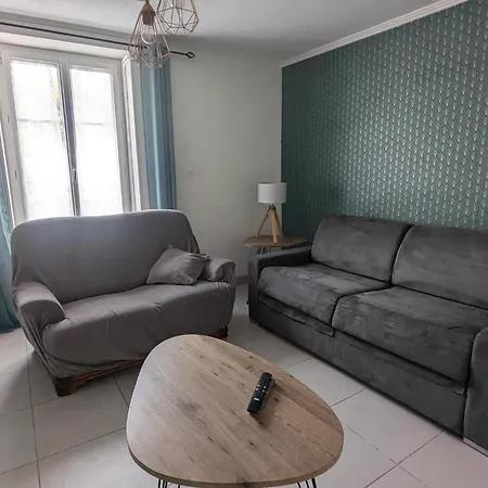 Holiday home Maison De Bourg Avec Jardin Saint-Martin-la-Riviere
